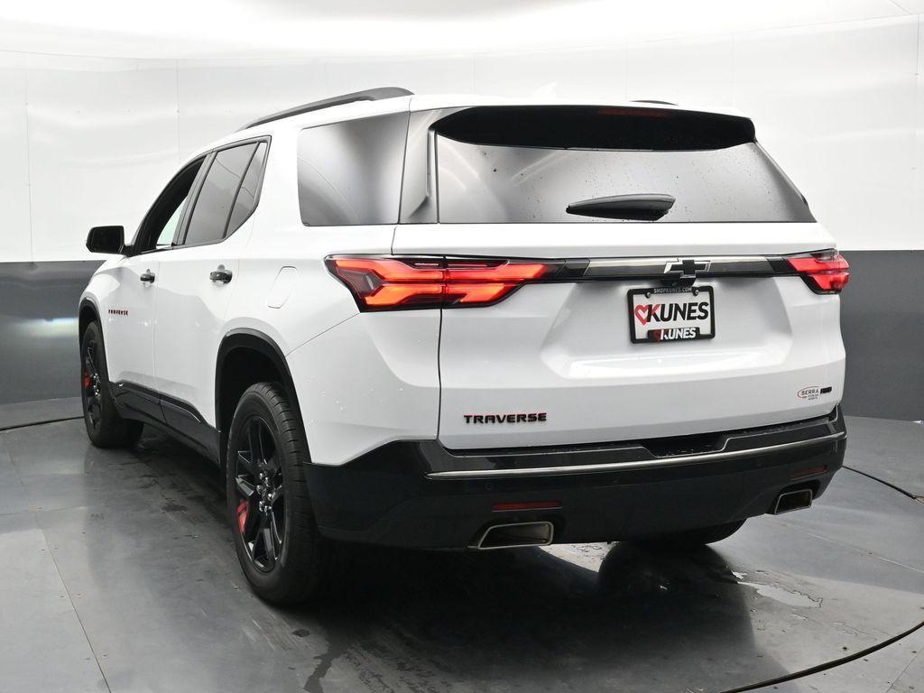 used 2022 Chevrolet Traverse car, priced at $31,812