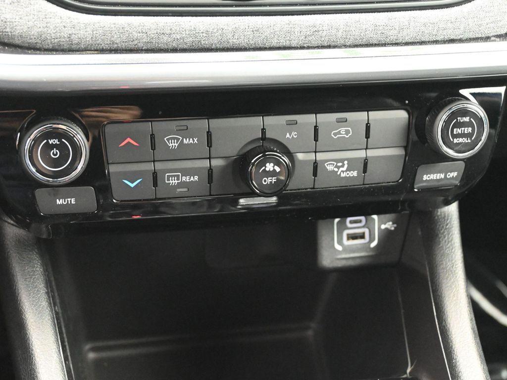 new 2025 Jeep Compass car, priced at $26,991