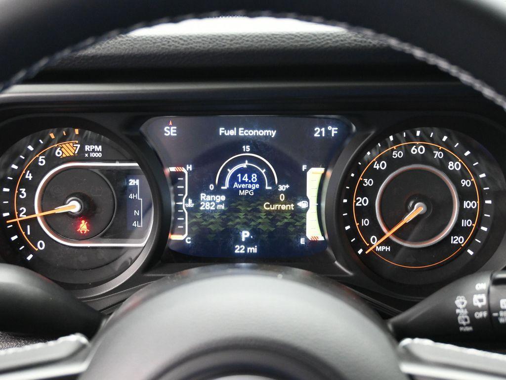 new 2025 Jeep Wrangler car, priced at $47,295