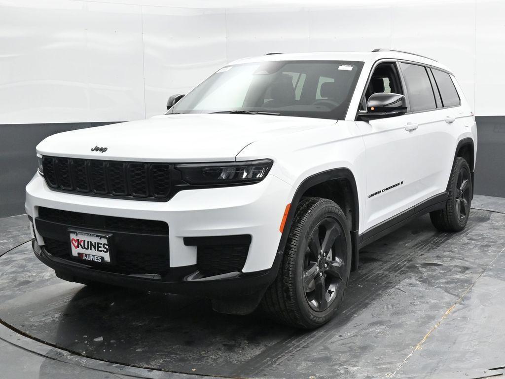 new 2025 Jeep Grand Cherokee L car, priced at $43,995