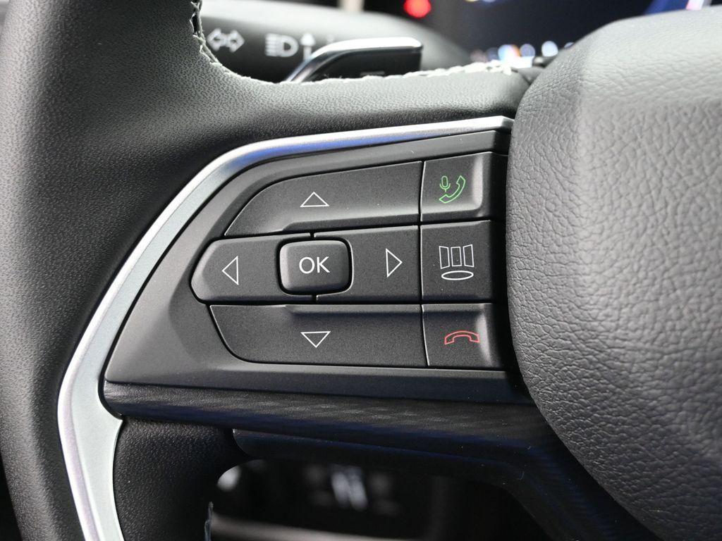 new 2025 Jeep Grand Cherokee L car, priced at $41,995
