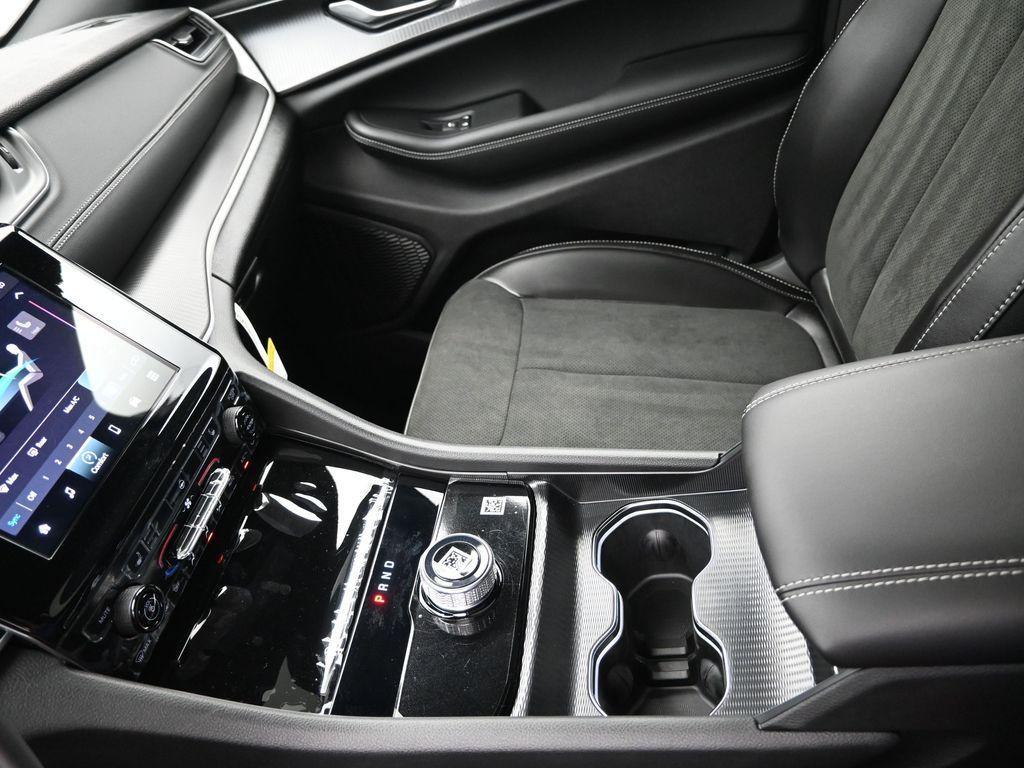 new 2025 Jeep Grand Cherokee car, priced at $46,150