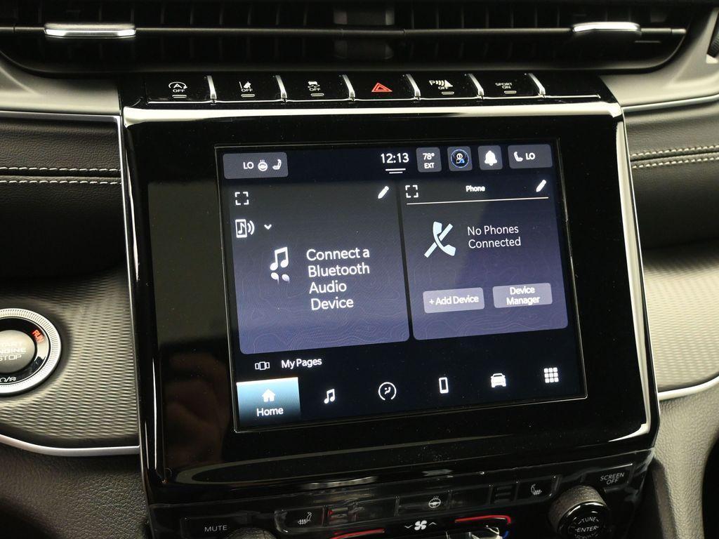 new 2025 Jeep Grand Cherokee car, priced at $46,150