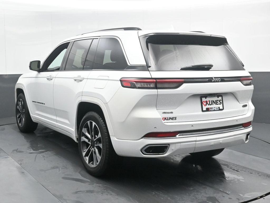 used 2022 Jeep Grand Cherokee car, priced at $33,675