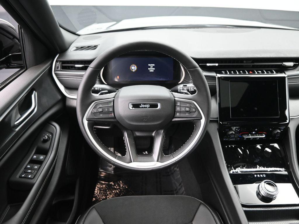 new 2025 Jeep Grand Cherokee L car, priced at $44,991