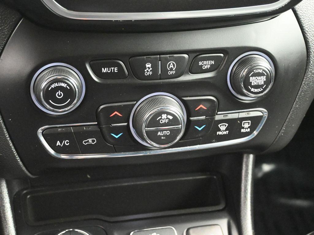 used 2019 Jeep Cherokee car, priced at $17,254