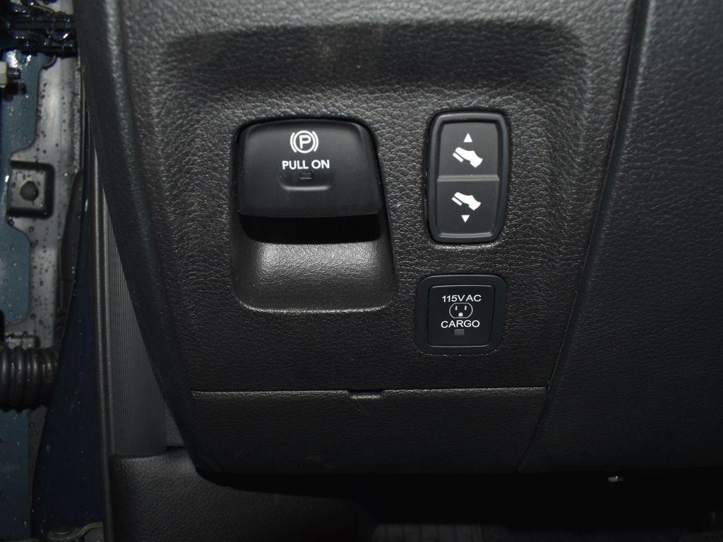 new 2025 Ram 1500 car