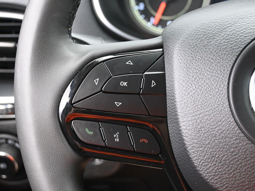 used 2023 Jeep Cherokee car, priced at $22,991