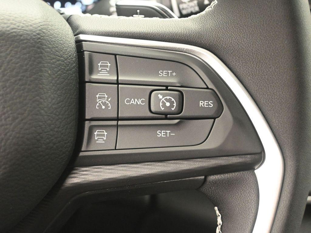 new 2025 Jeep Grand Cherokee car, priced at $44,405