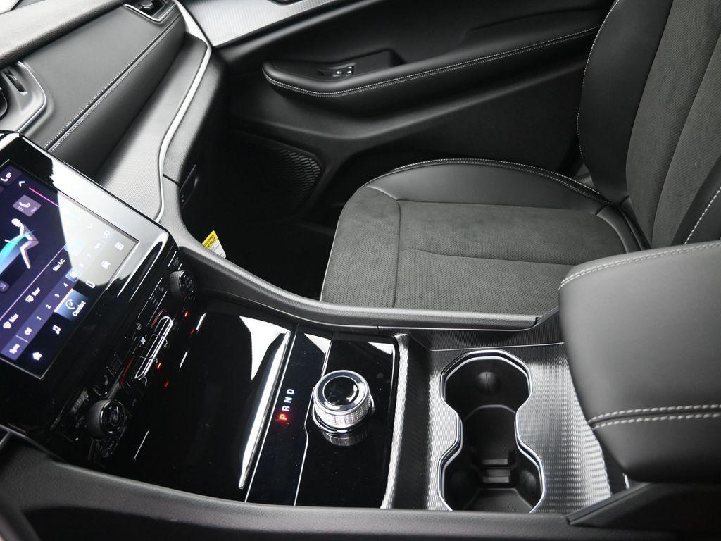 new 2025 Jeep Grand Cherokee car, priced at $44,405