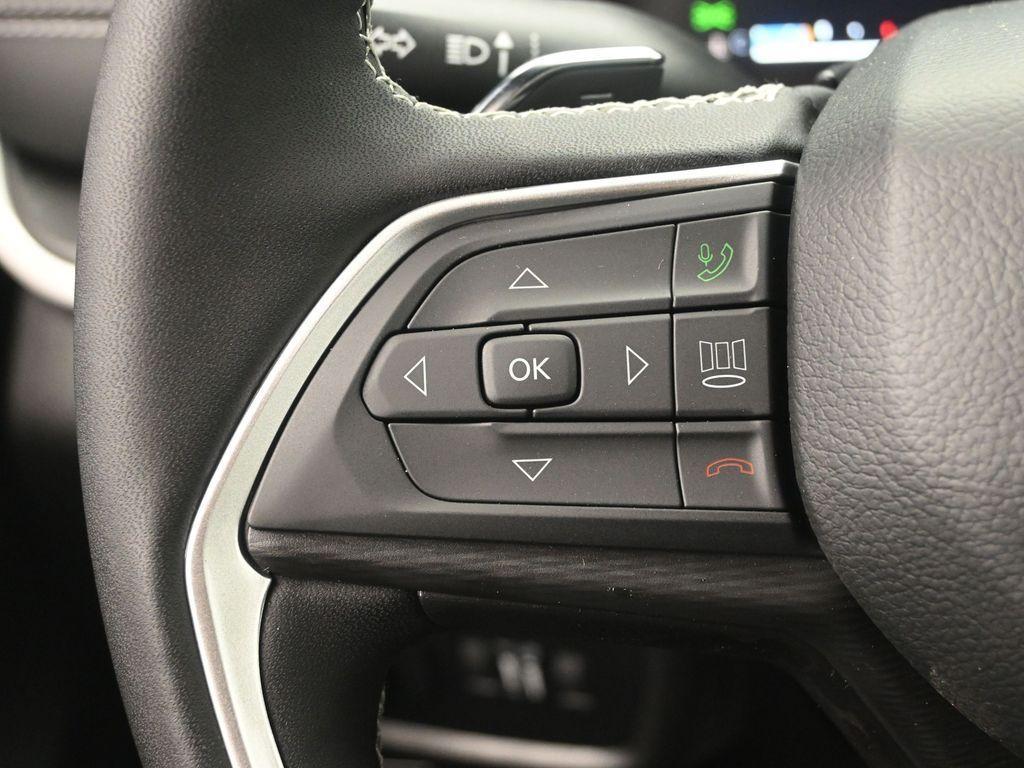 new 2025 Jeep Grand Cherokee car, priced at $44,405