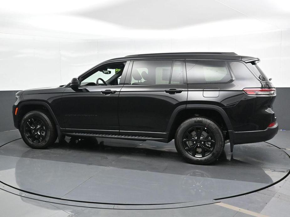 new 2024 Jeep Grand Cherokee L car, priced at $42,248