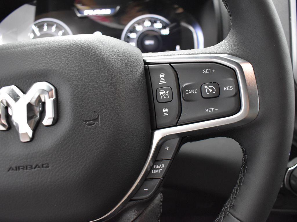 new 2025 Ram 1500 car, priced at $46,575