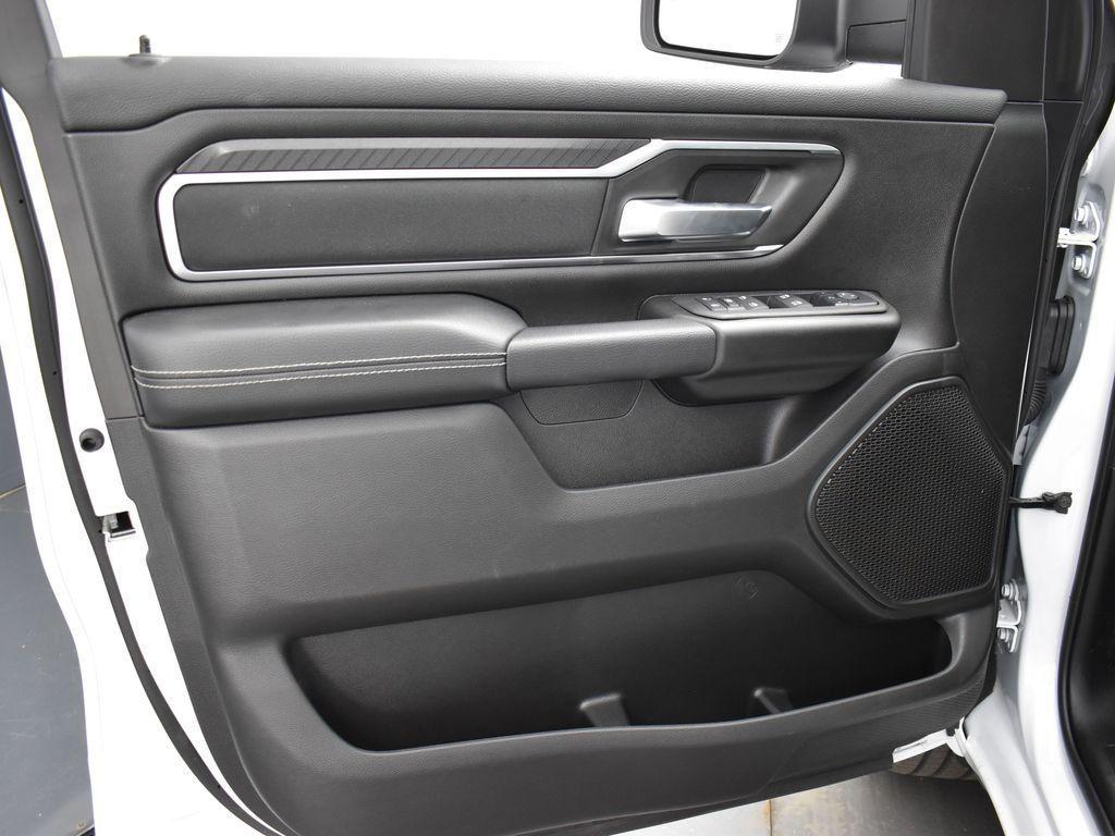 new 2025 Ram 1500 car, priced at $46,575