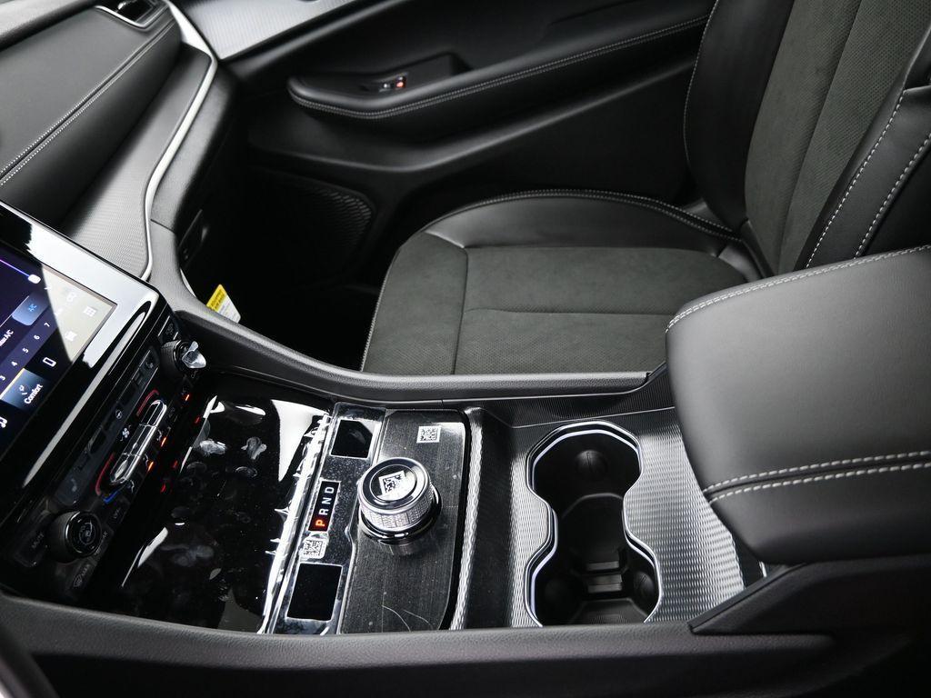 new 2025 Jeep Grand Cherokee car, priced at $41,995