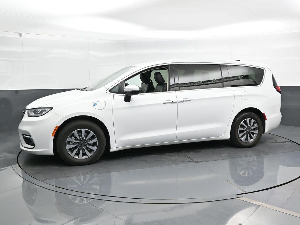used 2023 Chrysler Pacifica Hybrid car, priced at $25,465