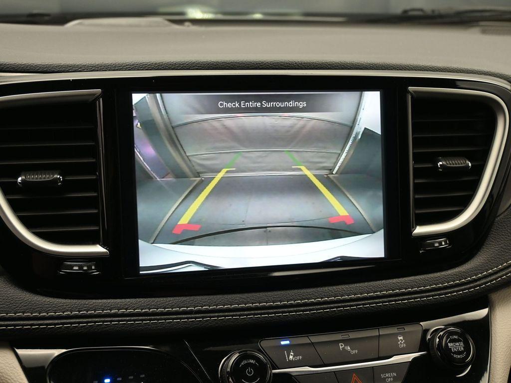 used 2023 Chrysler Pacifica Hybrid car, priced at $25,465