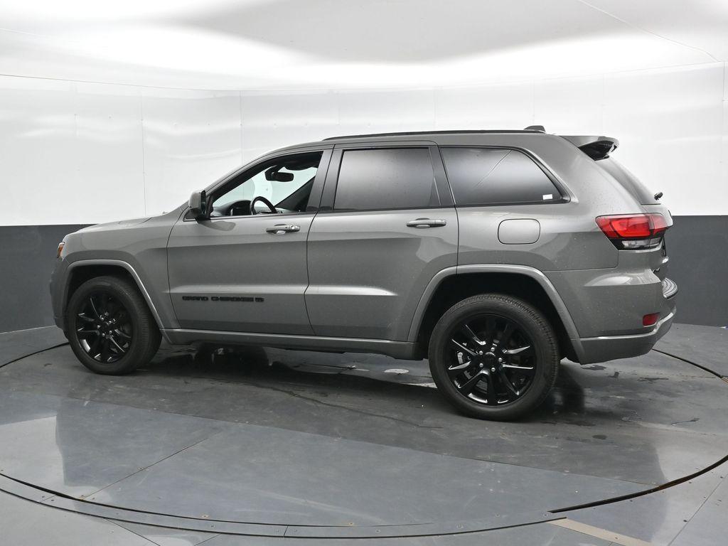 used 2022 Jeep Grand Cherokee WK car, priced at $28,951