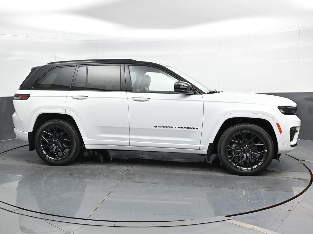 new 2025 Jeep Grand Cherokee car, priced at $62,780