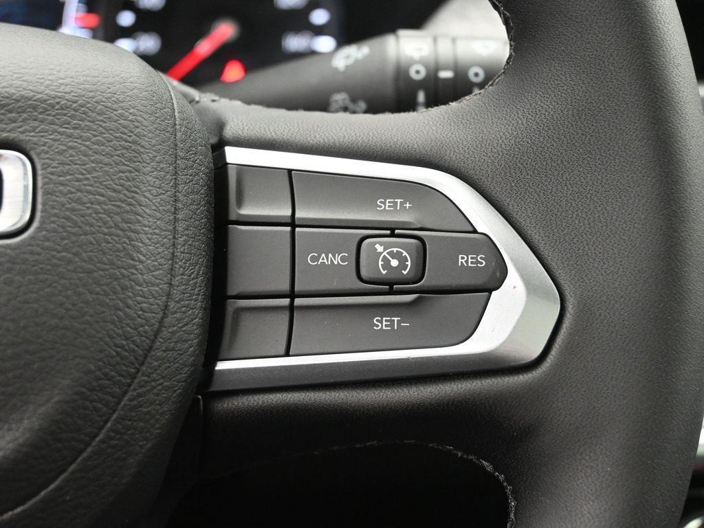 new 2025 Jeep Compass car, priced at $33,778
