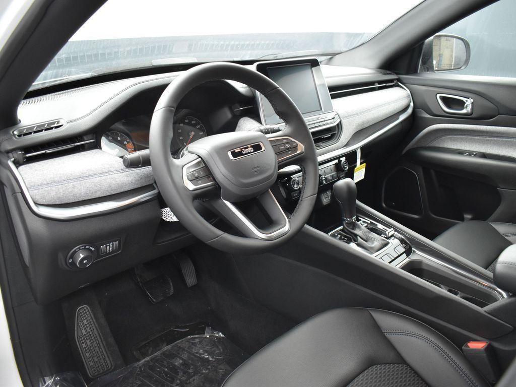 new 2025 Jeep Compass car