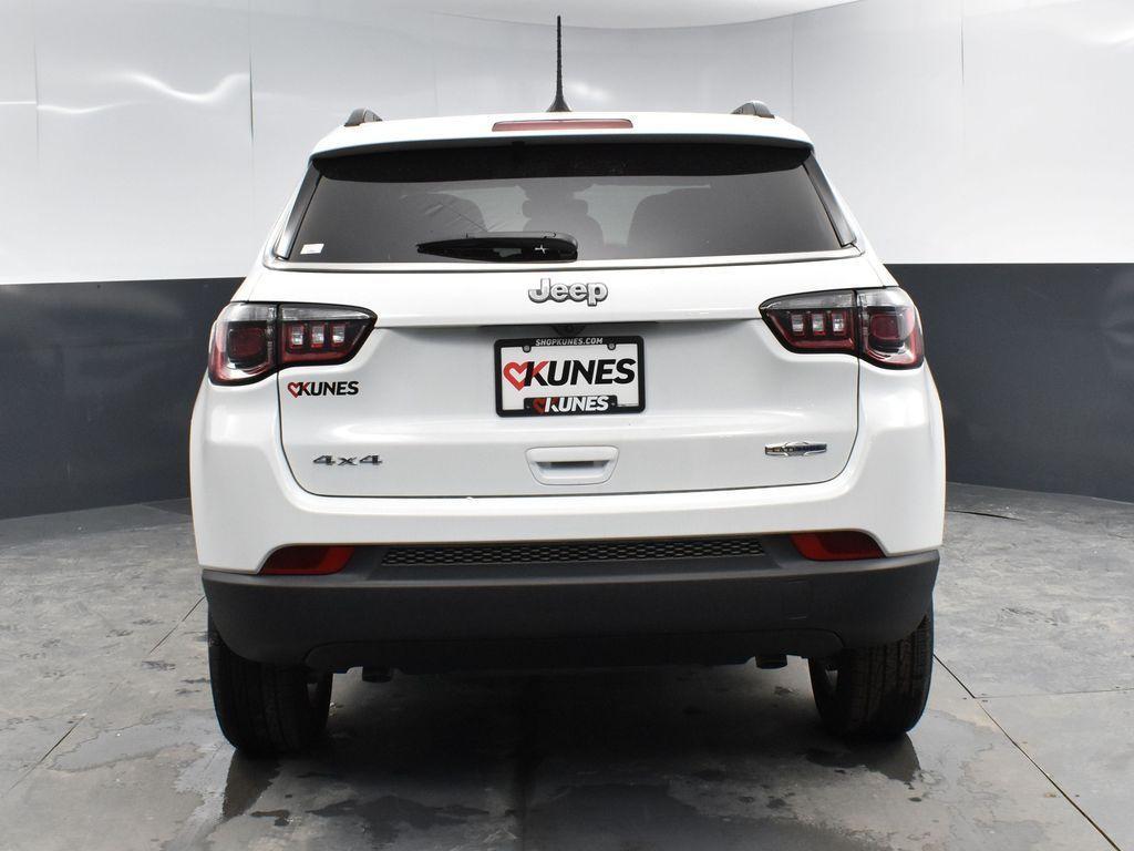new 2025 Jeep Compass car
