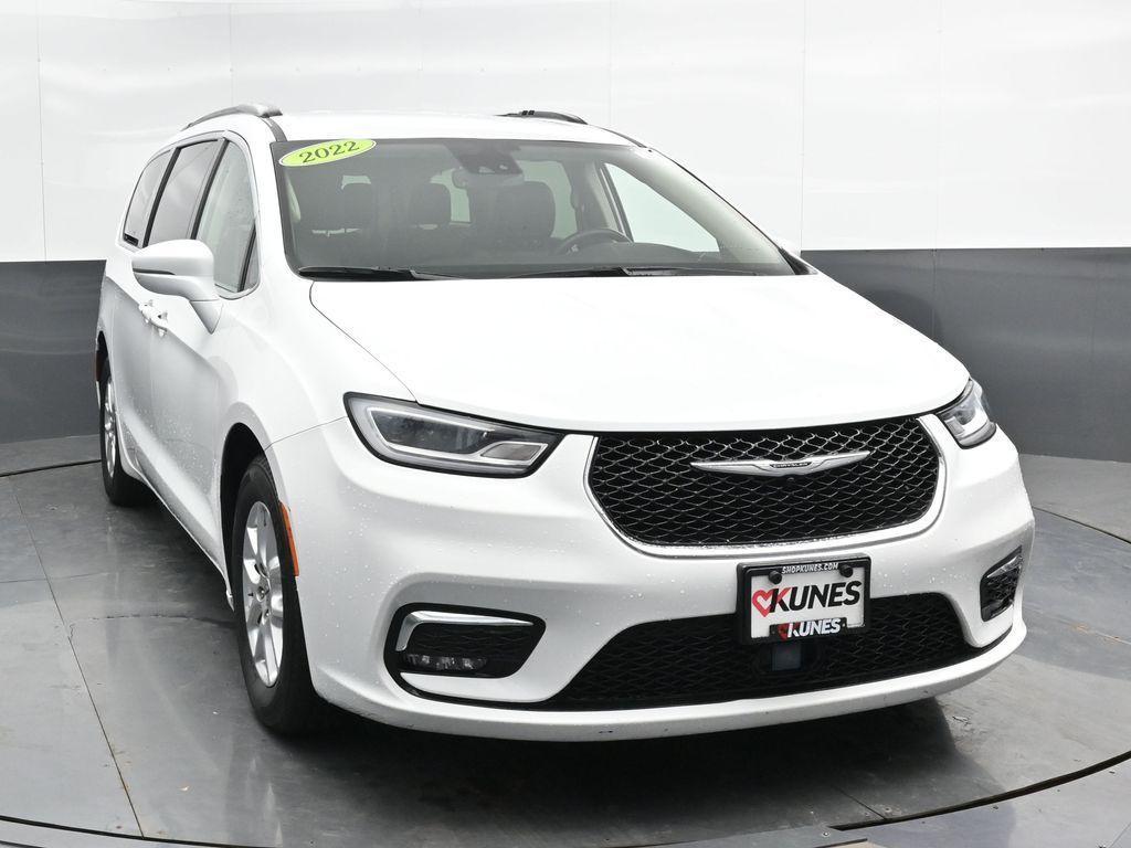 used 2022 Chrysler Pacifica car, priced at $20,595