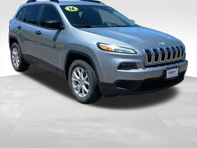 used 2016 Jeep Cherokee car, priced at $10,299