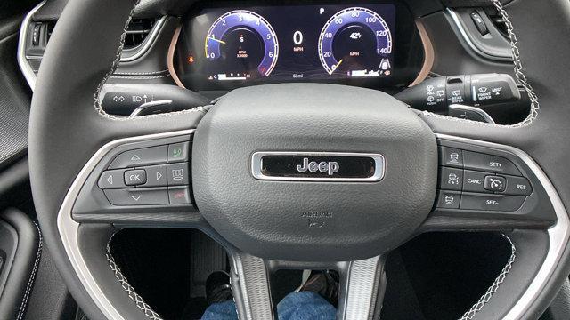 new 2025 Jeep Grand Cherokee car, priced at $38,080