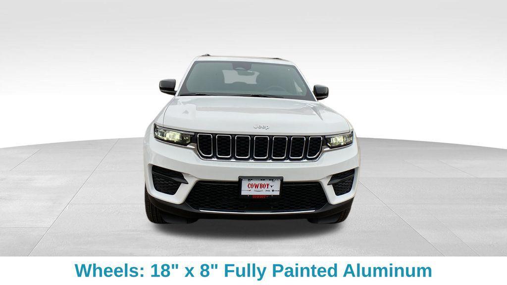 new 2025 Jeep Grand Cherokee car, priced at $35,679