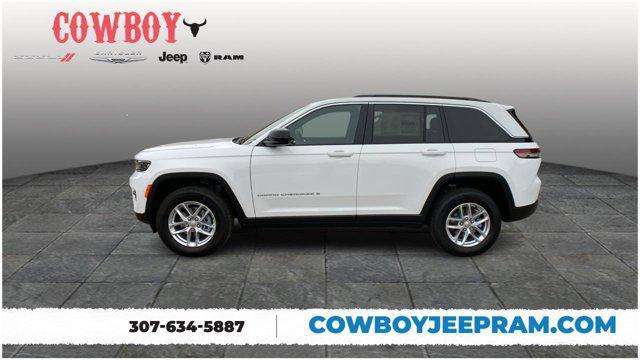 new 2025 Jeep Grand Cherokee car, priced at $38,080