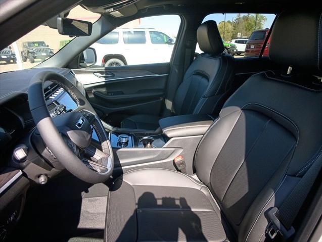 new 2025 Jeep Grand Cherokee L car, priced at $53,024