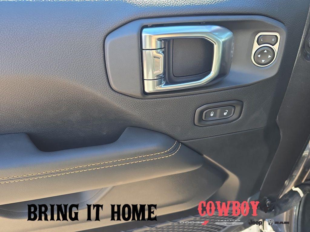 new 2026 Jeep Wrangler car, priced at $52,512