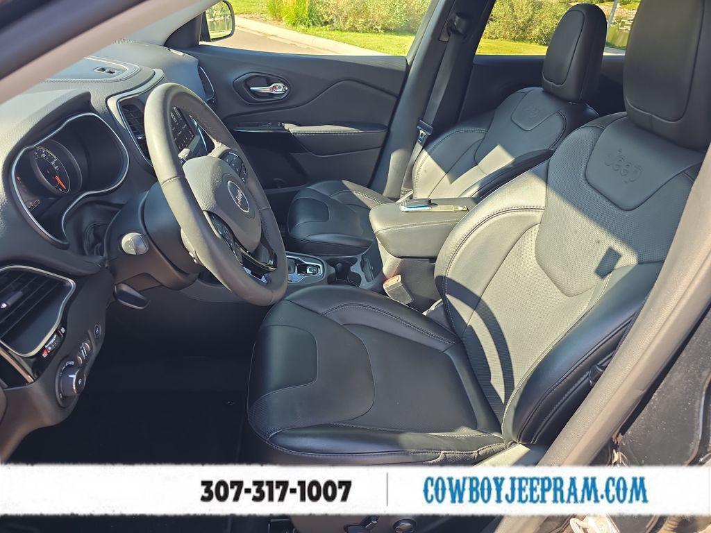 used 2023 Jeep Cherokee car, priced at $25,125