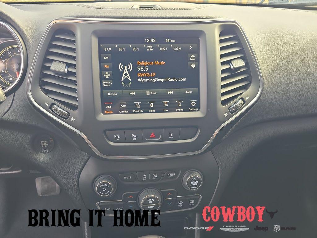 used 2023 Jeep Cherokee car, priced at $24,195