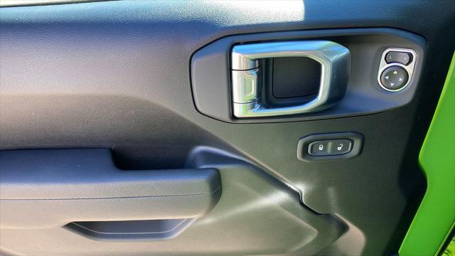 new 2025 Jeep Wrangler car, priced at $44,118