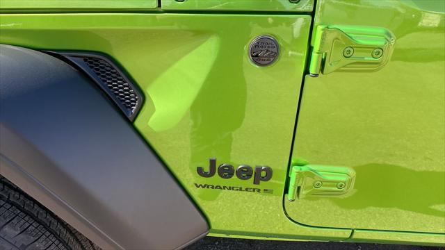 new 2025 Jeep Wrangler car, priced at $44,118