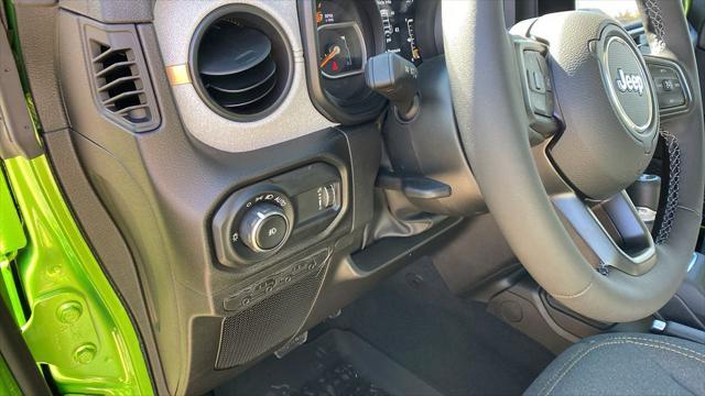 new 2025 Jeep Wrangler car, priced at $44,118