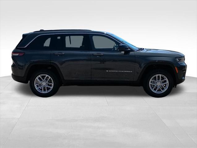 new 2025 Jeep Grand Cherokee car, priced at $38,781