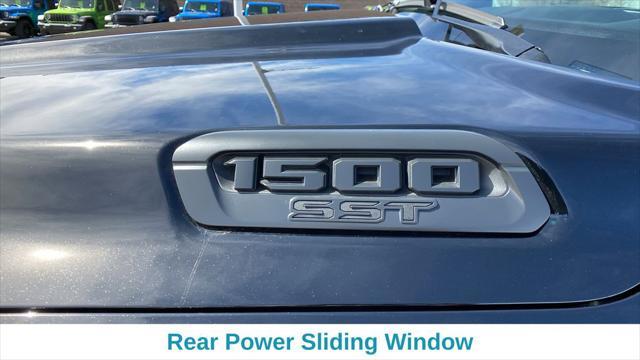 new 2025 Ram 1500 car, priced at $53,371