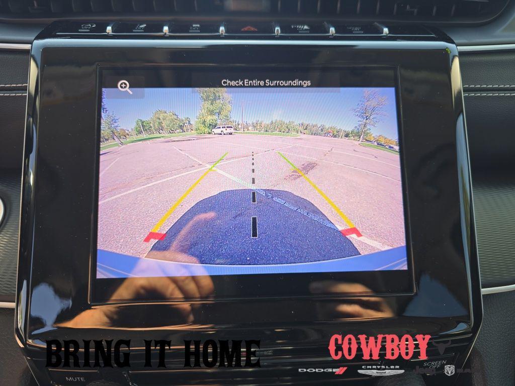 used 2023 Jeep Grand Cherokee car, priced at $27,495