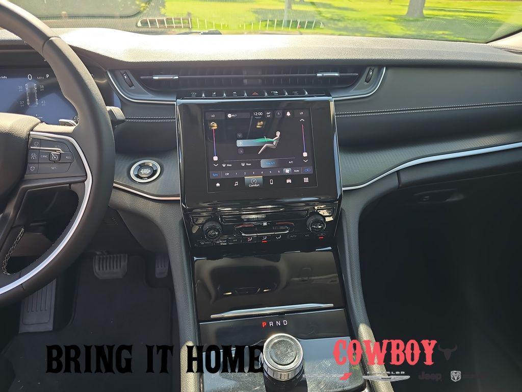 used 2023 Jeep Grand Cherokee car, priced at $27,495