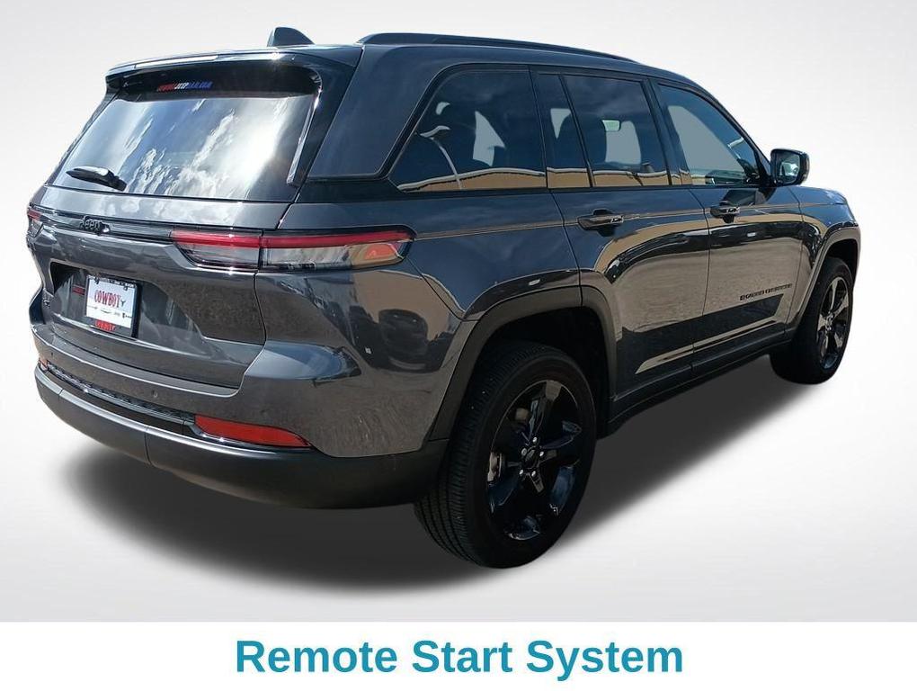 new 2025 Jeep Grand Cherokee car, priced at $37,613
