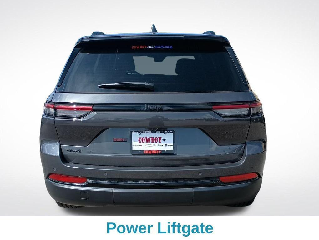 new 2025 Jeep Grand Cherokee car, priced at $37,613