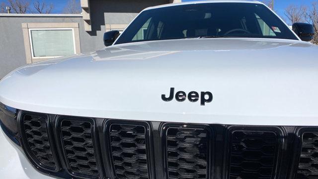 new 2024 Jeep Grand Cherokee L car, priced at $42,888