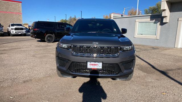 new 2025 Jeep Grand Cherokee car, priced at $39,675