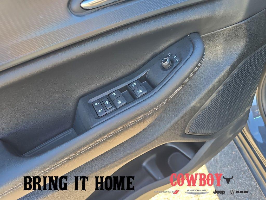 used 2023 Jeep Grand Cherokee L car, priced at $27,795