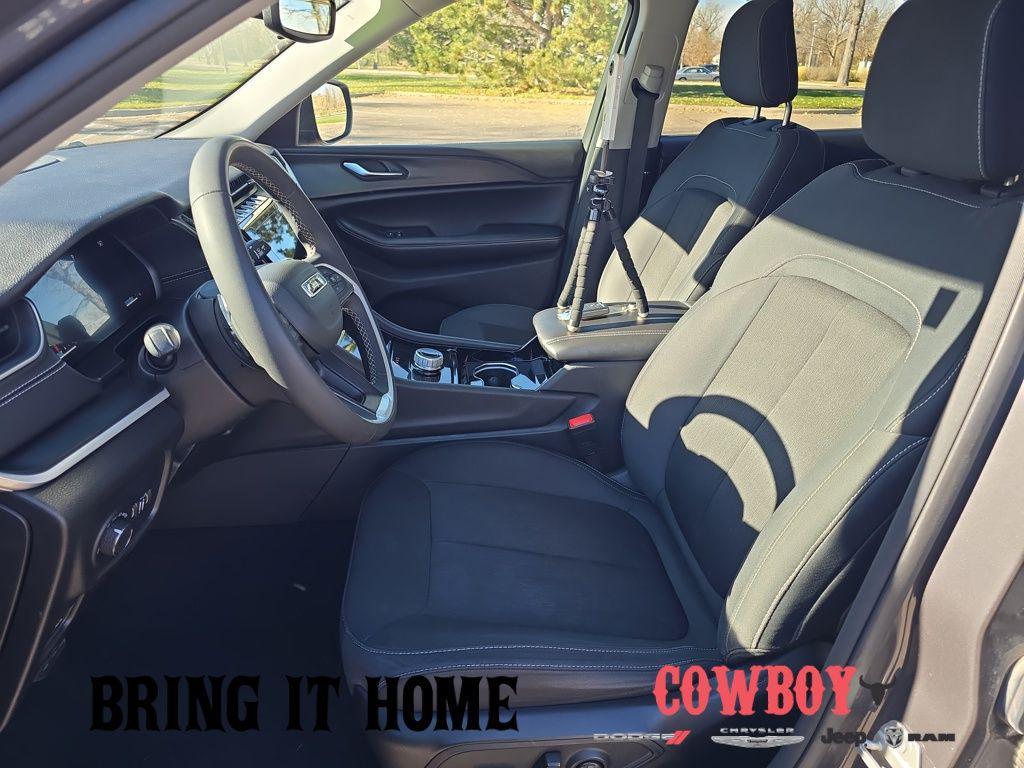 used 2023 Jeep Grand Cherokee L car, priced at $27,795