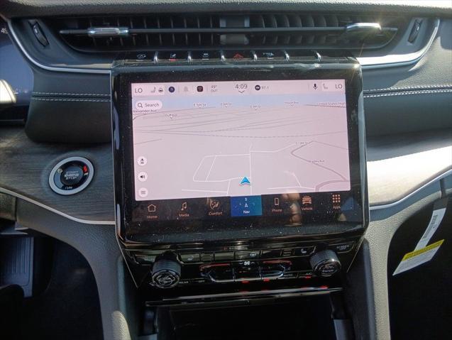 new 2025 Jeep Grand Cherokee car, priced at $45,564