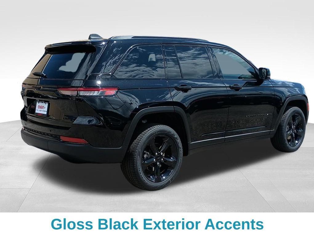 new 2025 Jeep Grand Cherokee car, priced at $45,840